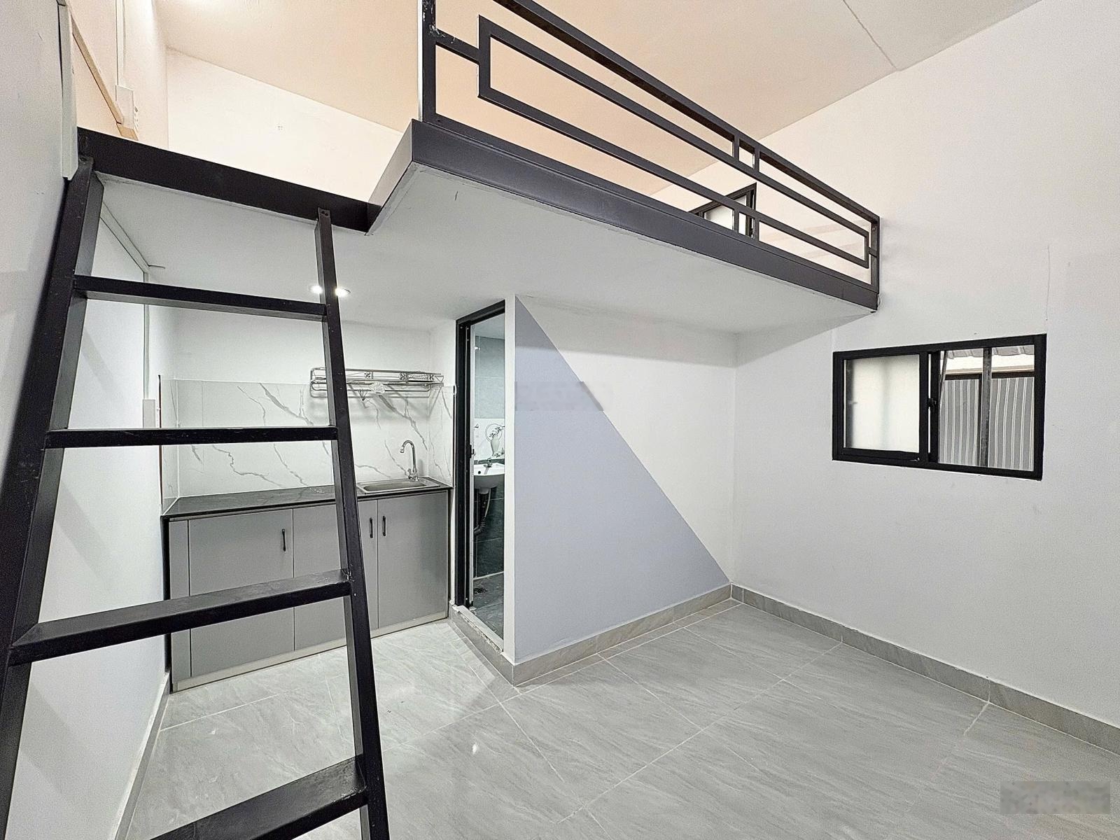 Phòng trọ có gác ngã 4 hàng xanh, đường nguyễn cửu vân