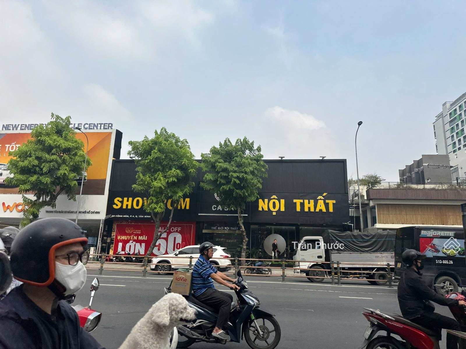 Nhà Mặt tiền 1000m2 đất số 20 Cộng Hoà P.12 Quận Tân Bình, Dt: 25x40 1 trệt 2 lầu trống suốt