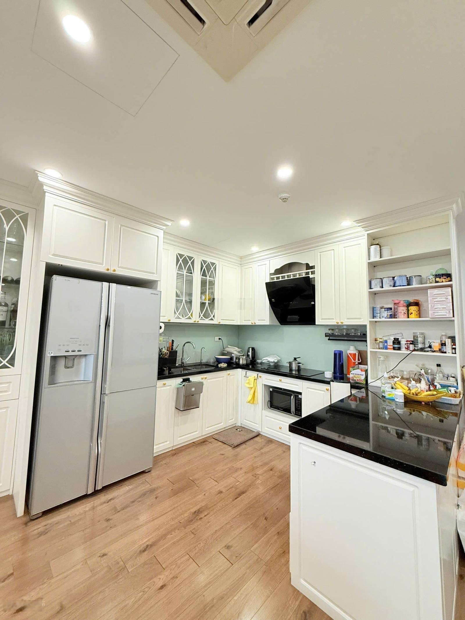 Royal City căn 1 ngủ giá chỉ 13 triệu đồ cơ bản full đồ 15 triệu vào ở ngay 0943896567