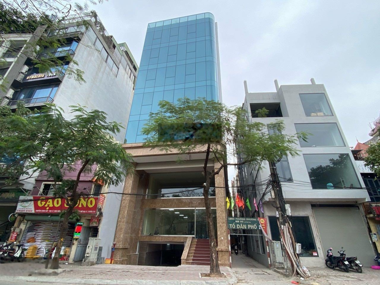 Cho thuê nhà mặt phố Nguyễn Khang 150m²,7 tầng + hầm, 2 mặt tiền-thông sàn, PCCC đầy đủ - 100tr/th
