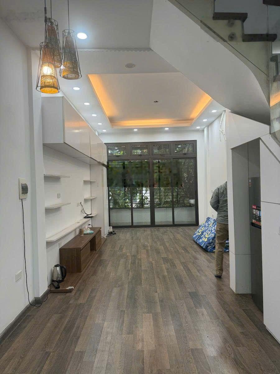 Toà văn phòng vip - kêt hợp oqr và kinh doanh - ô tô dừng đỗ ngày đêm - giá tốt không có căn thứ 2