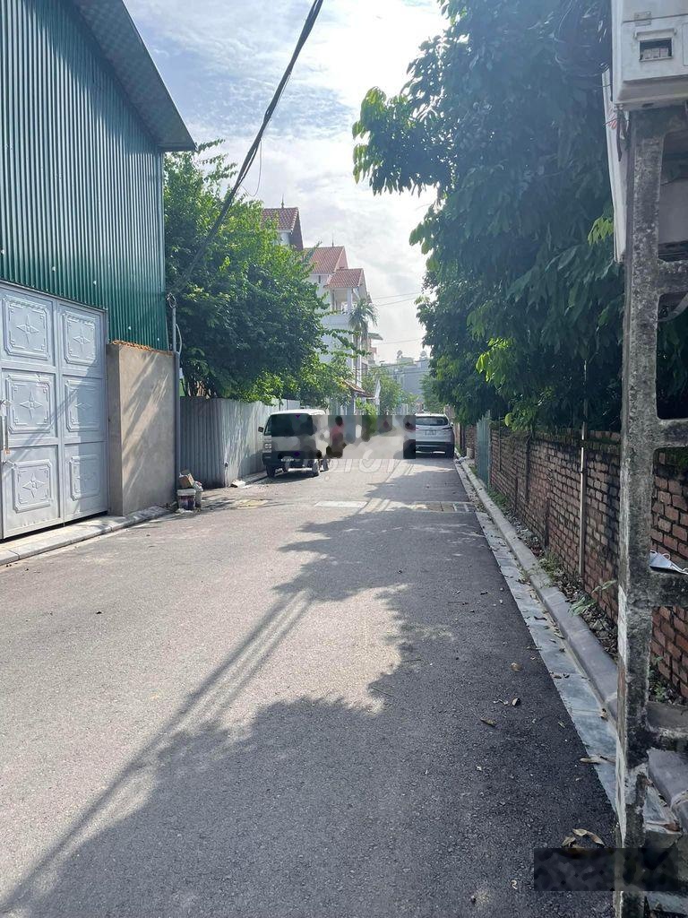 Cho thuê kho xưởng xây mới sạch đẹp 120m2 + 30 gác xép, Phố Thượng Thanh, tải 15 tấn đỗ cửa, 13tr