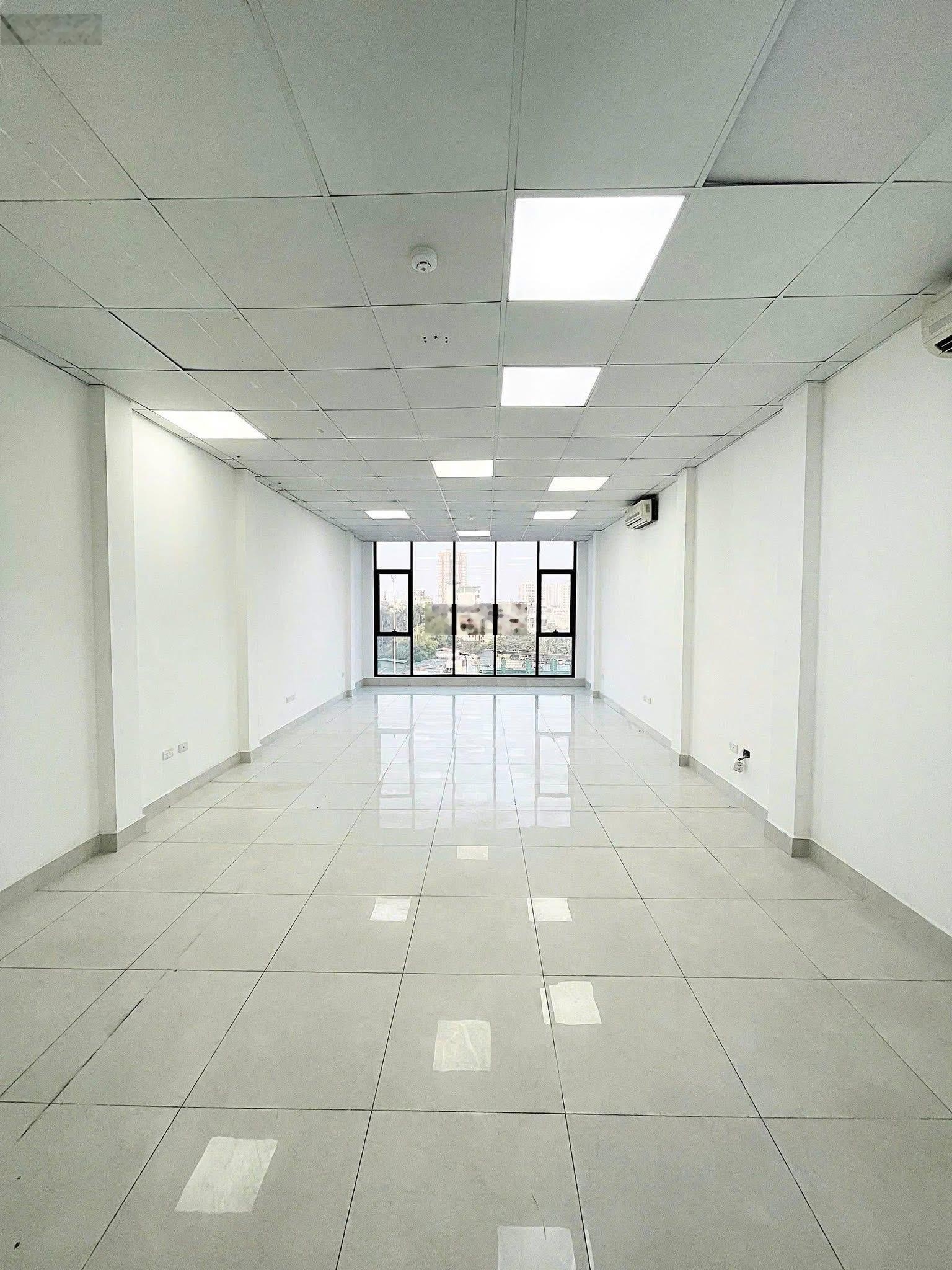 Cho thuê mặt bằng kinh doanh phố trần thái tông, cầu giấy diện tích 90mx5t, mặt tiền 4m,