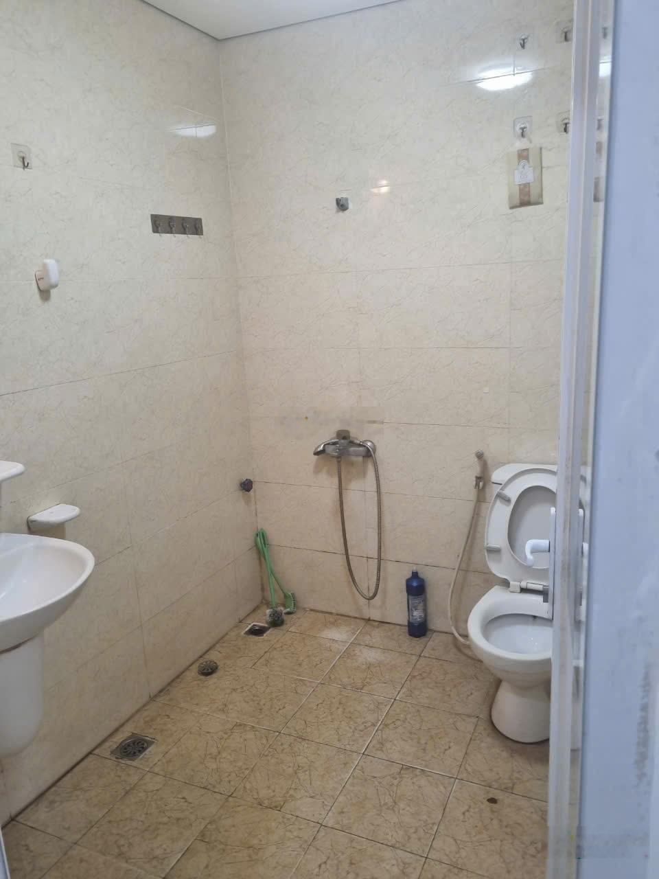 Cho thuê CHCC 129D, Trương Định, 95m, giá 12,5 triệu/ th, 3 ngủ, 2 wc, full nội thất