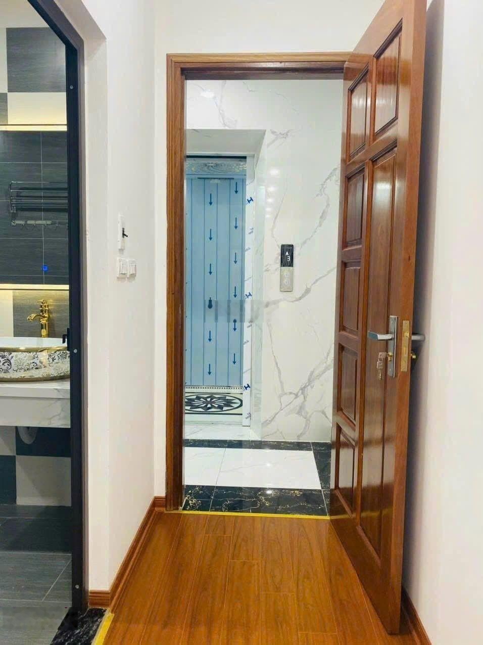 Cần cho thuê nhà riêng Khương Đình, Thanh Xuân nhà mới có thang máy