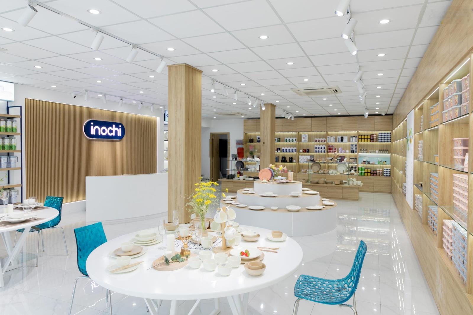 Cho thuê nhà mặt phố Thái Hà mặt tiền 17m, diện tích 540m2, view đẹp, Đống Đa, HN