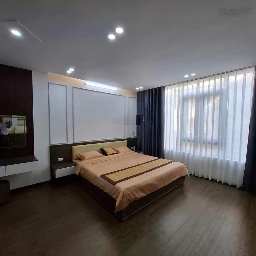 Giảm 1 tỷ, bán gấp nhà Oto, phân lô 50m x 7 tầng thang máy x MT5.1m - Giá rất hợp lý.