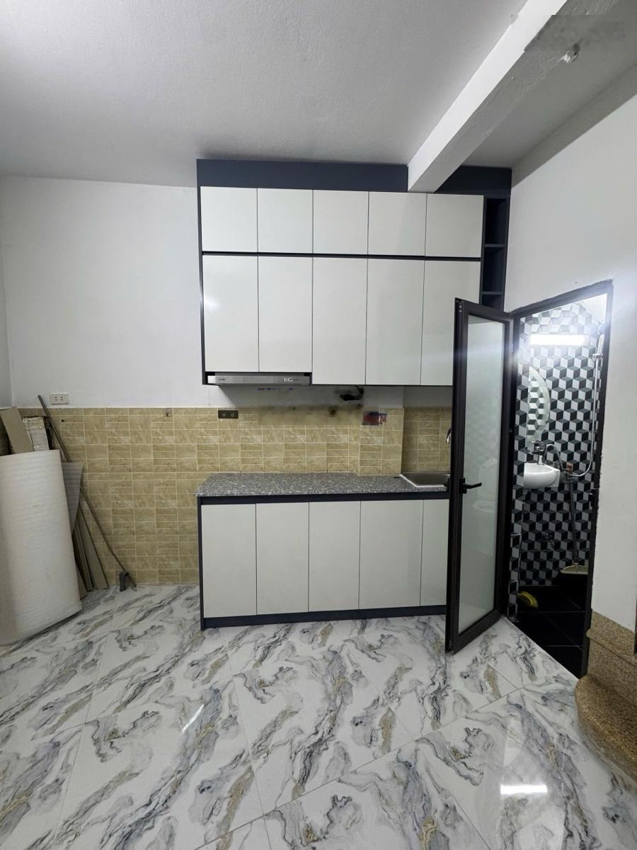 Mặt phố Trương Định . Lô góc,KD , SĐCC , 20m2 , 5 tầng , giá 6 tỷ