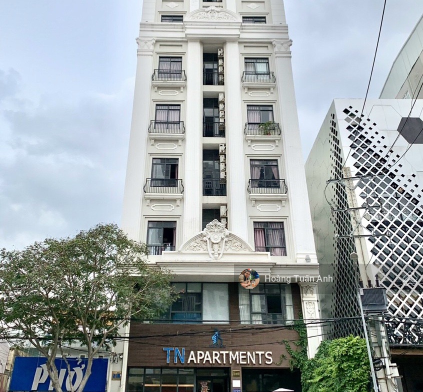Hàng hiếm! Bán tòa CHDV MT Cao Thị Chính, Q7 DT: 8x24m H + 8 tầng, HĐT 300tr/tháng, gấp 50 tỷ