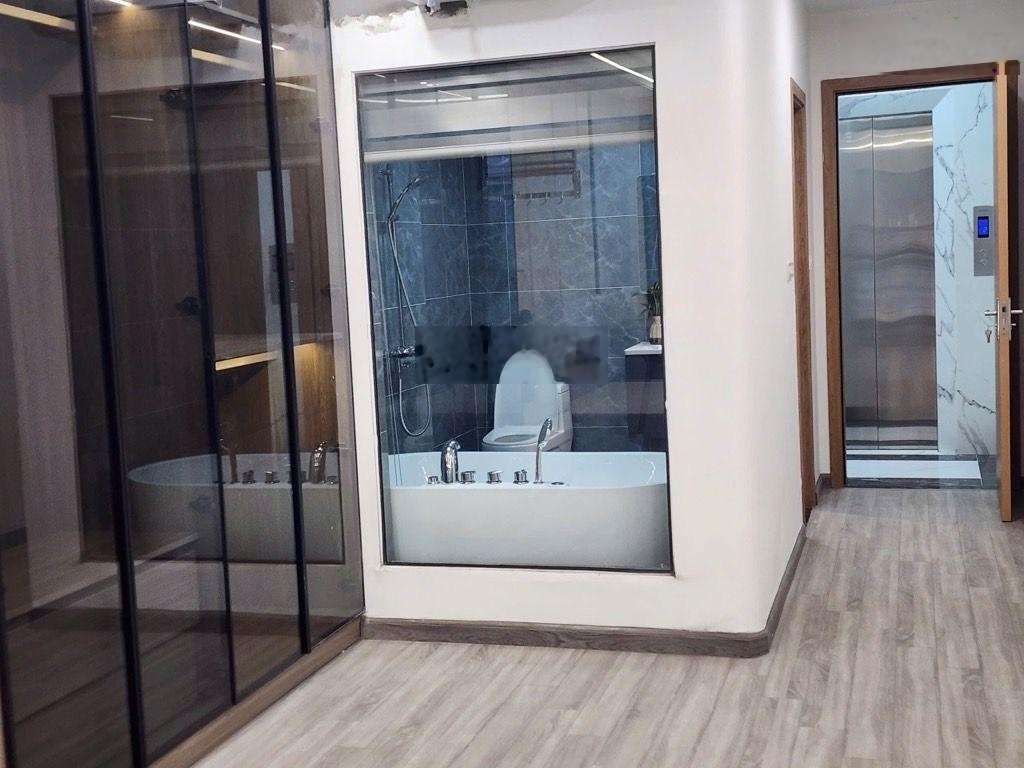 Bán nhà riêng tại Thạch Bàn, 11,63 tỷ, 47m2, đẹp, nhiều tiện ích, giá ưu đãi