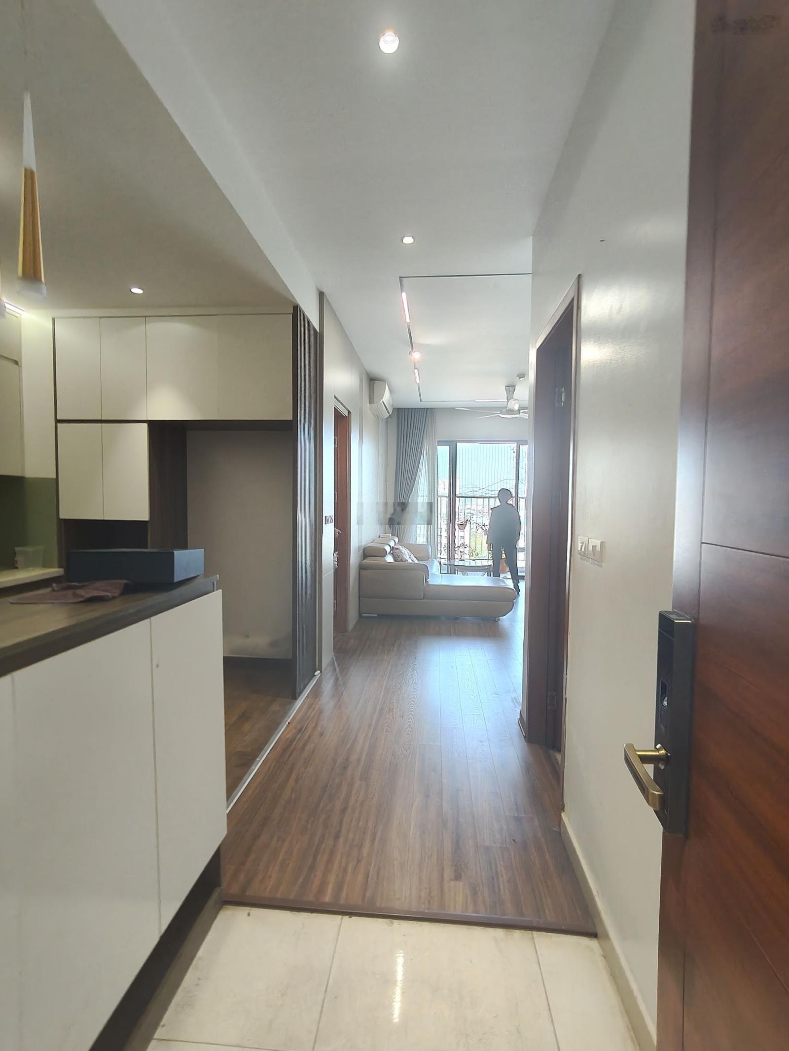 (13triệu) chính chủ em cho thuê căn hộ 3PN - 2WC view hồ công viên. Full nội thất. An Bình City