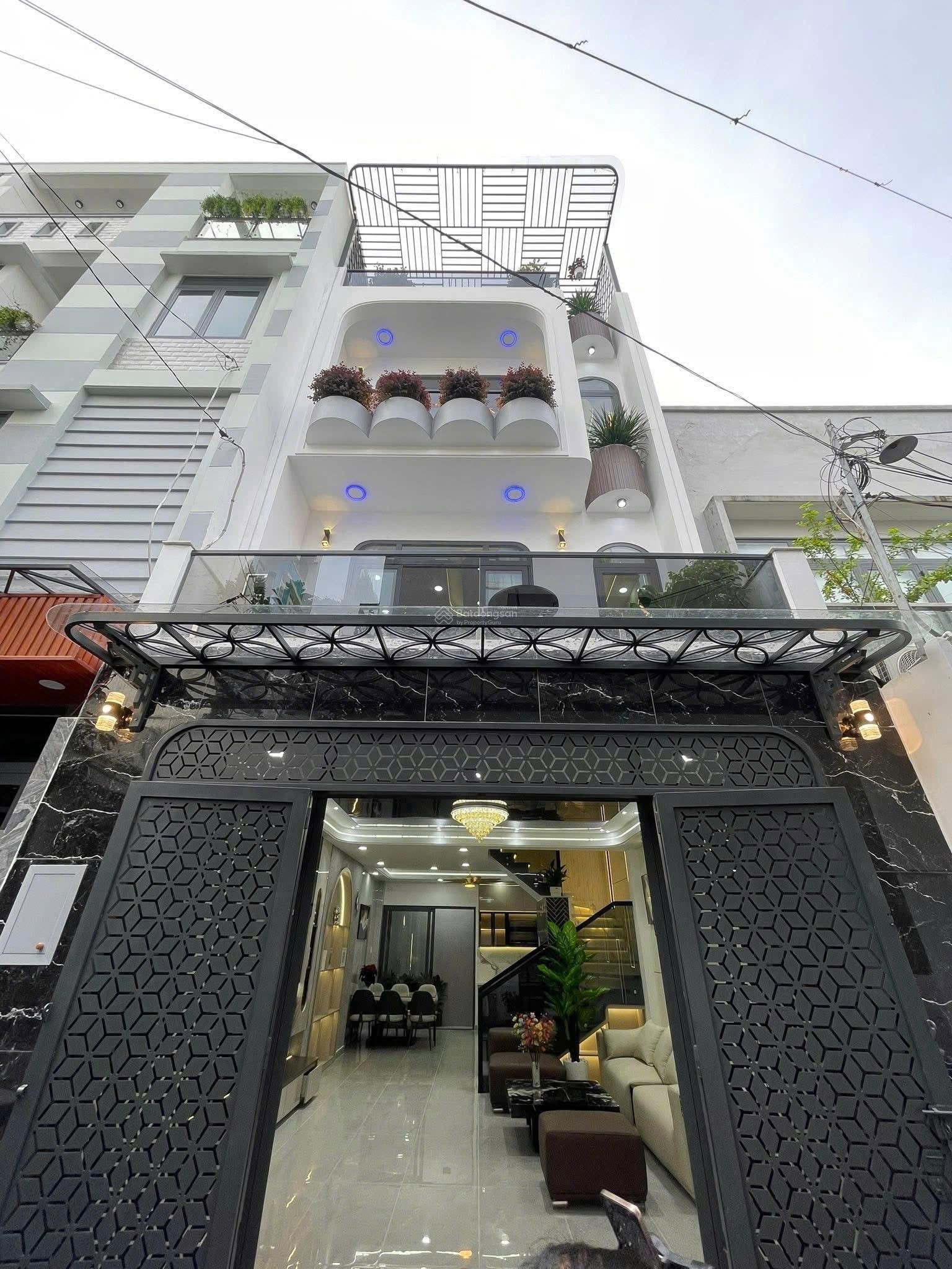 8,686 tỷ! Nhà mới 100% Phan Huy Ích - ngay Emart 2 - 4 tầng - 5x12m - vị trí vip sát nhà ga T3