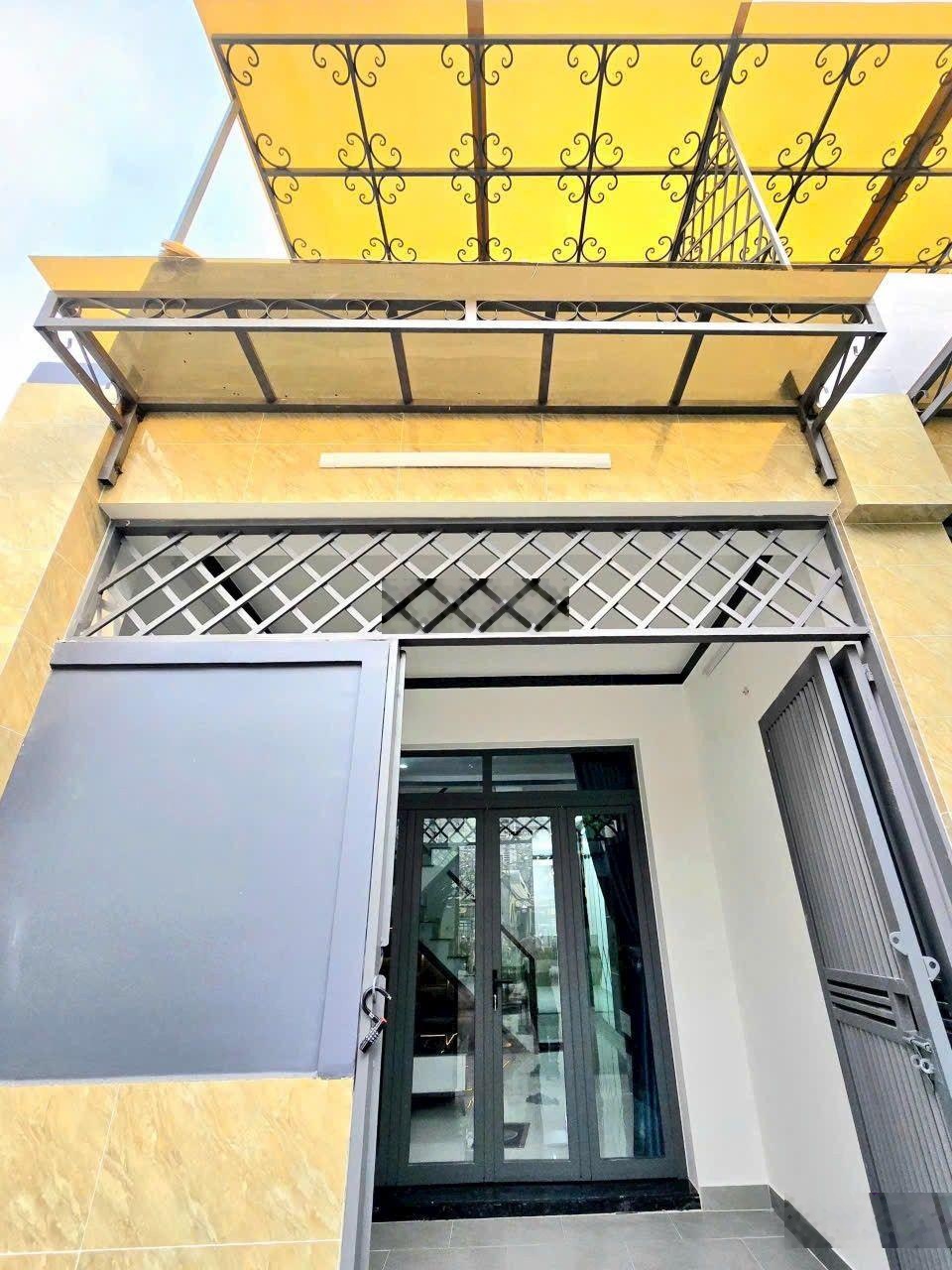 Ban nhà hẻm 4m đường Huỳnh Tấn Phát, xã Nhà Bè