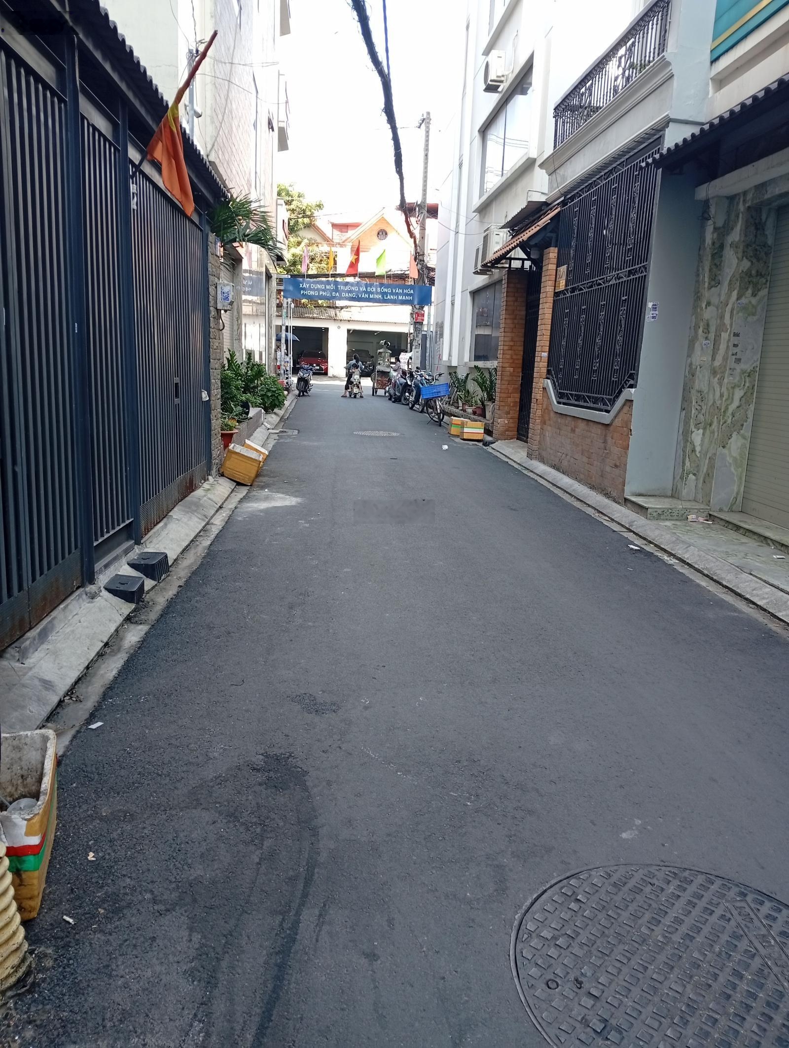 Bán nhà Dương Đức Hiền, Tây Thạnh, Tân Phú,DT:4x16m,hẻm 5m, thông đủ lộ giới,sát bên ĐH Công Thương