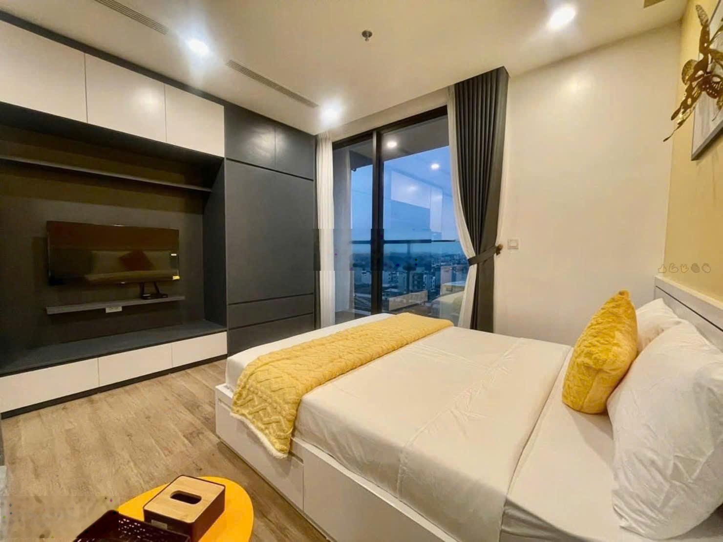 Bán căn hộ solforest studio view sông hồng