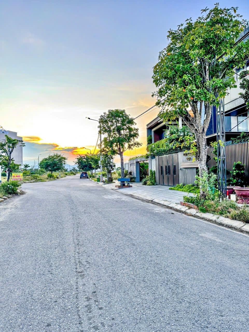 Bán 3 lô Phi Bình 4 song song Minh Mạng, sát cầu Khuê Đông view đẹp, Ngũ Hành Sơn, Đà Nẵng