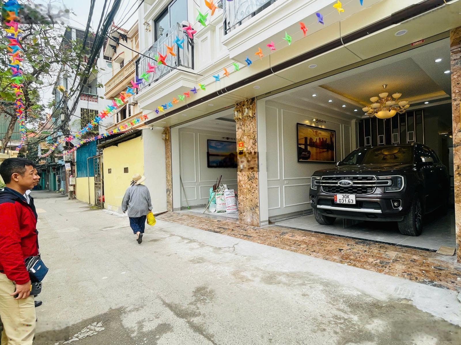 Bán nhà phố Lộc, Xuân Đỉnh, Bắc Từ Liêm 60m2 x 5 tầng thang máy, kinh doanh tốt giá 18.3 tỷ