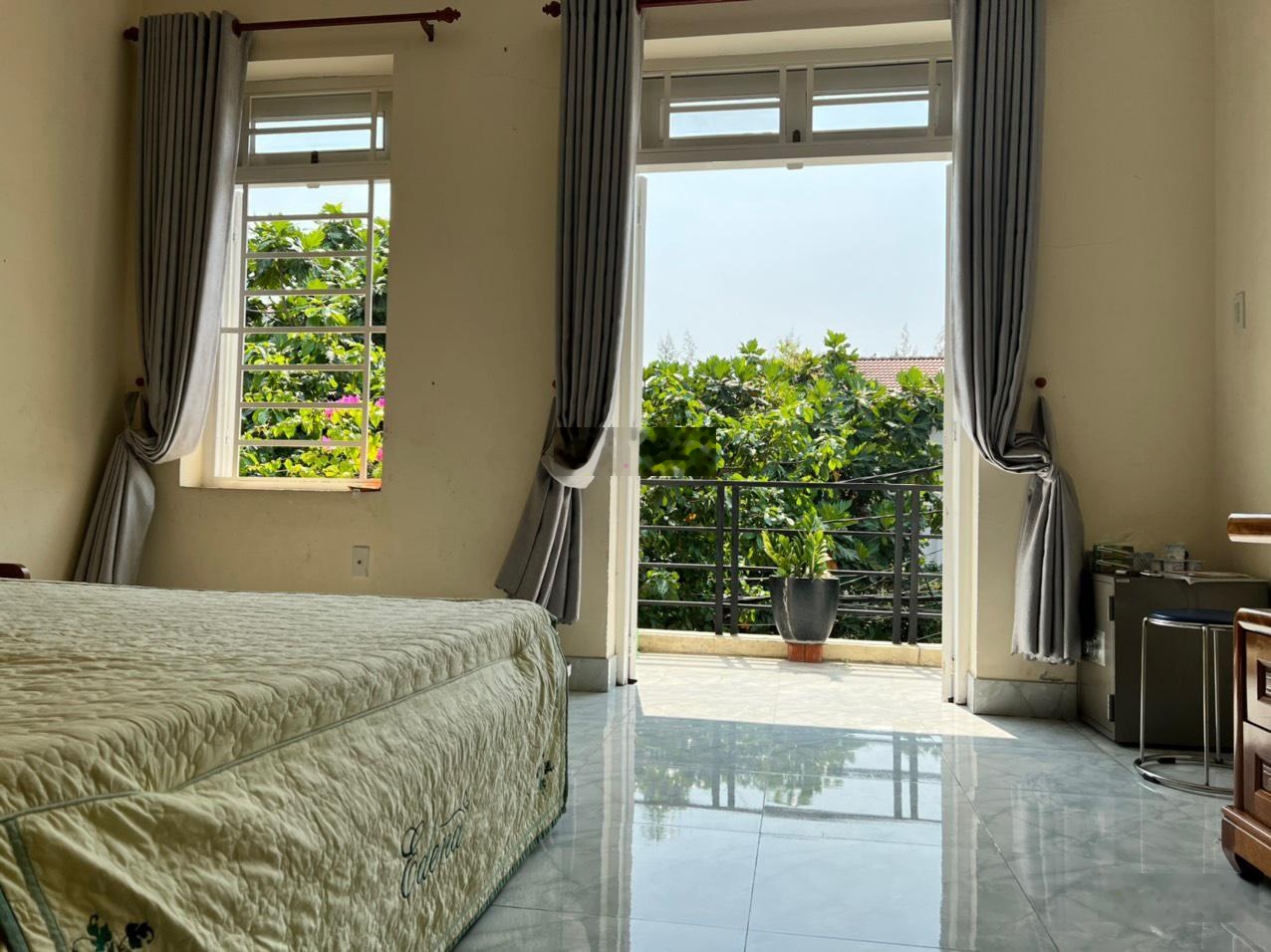 Cho thuê nhà mặt tiền 4m5, Xã Bình Hưng (KDC 5 Phong Phú cũ) Bình Chánh - Gần bến xe Q8