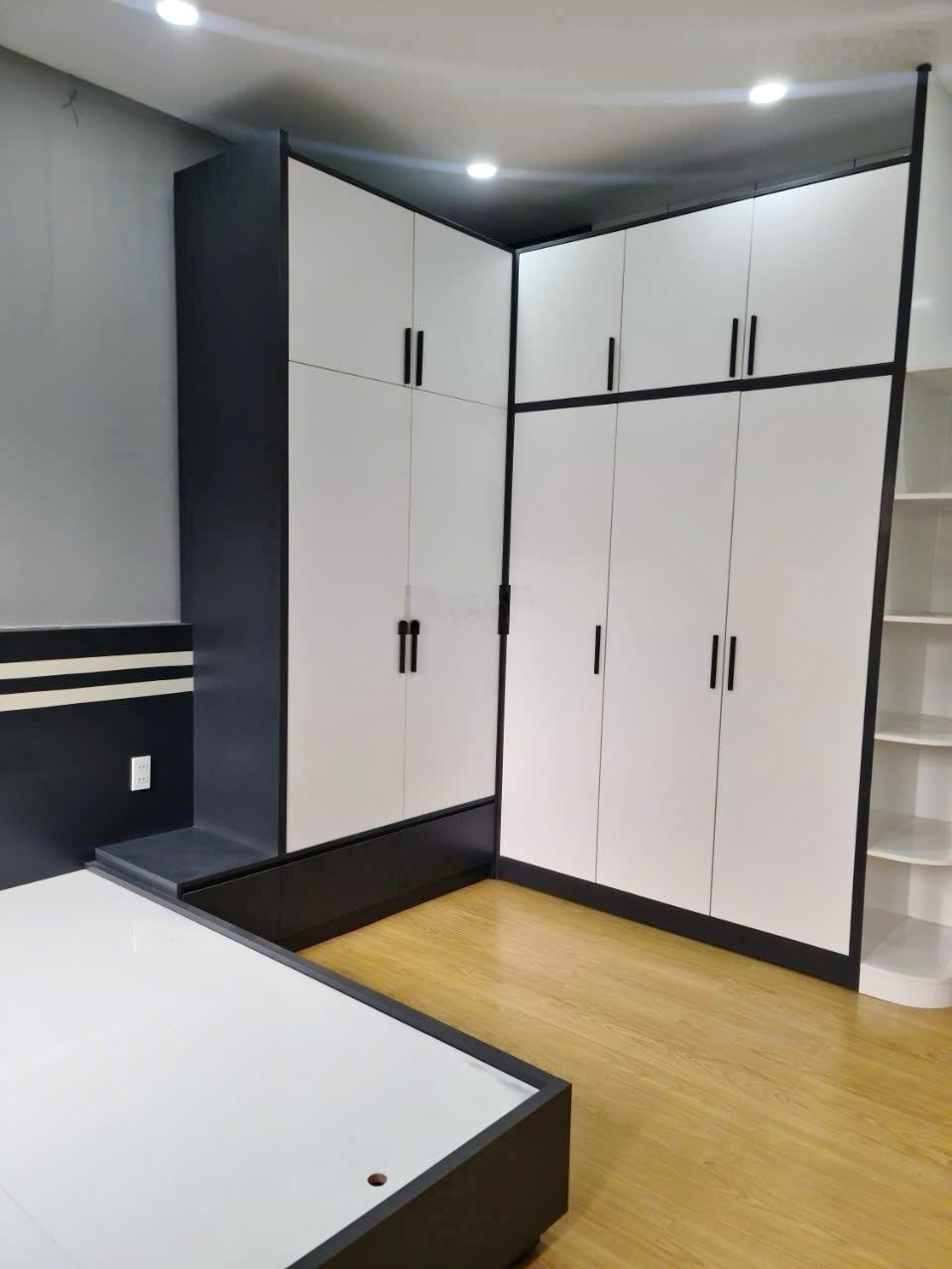 Nhà mới 2 tầng mặt tiền kinh doanh đường Phạm Thế Hiển (số lẻ) P7Q8. Giá: 10.7 tỷ