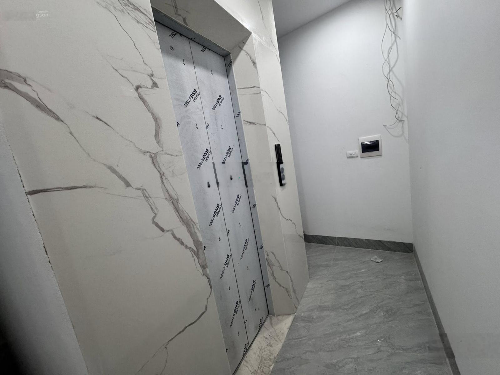 Bán nhà xuân đỉnh 43m 6 tầng thang máy lô góc gần nguyễn xuân khoát ngoại giao đoàn đại sứ quán hàn