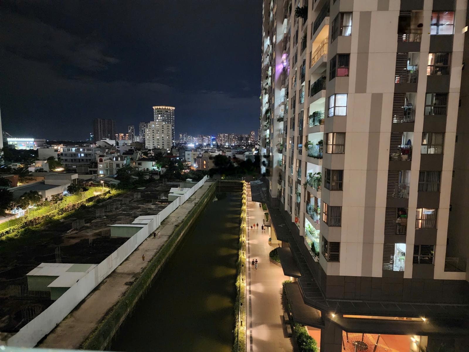 Cho thuê căn hộ 64 m2 2 phòng ngủ tại Sky89, giá 12.6 triệu, nhà có máy lạnh, rèm , máy nước nóng.