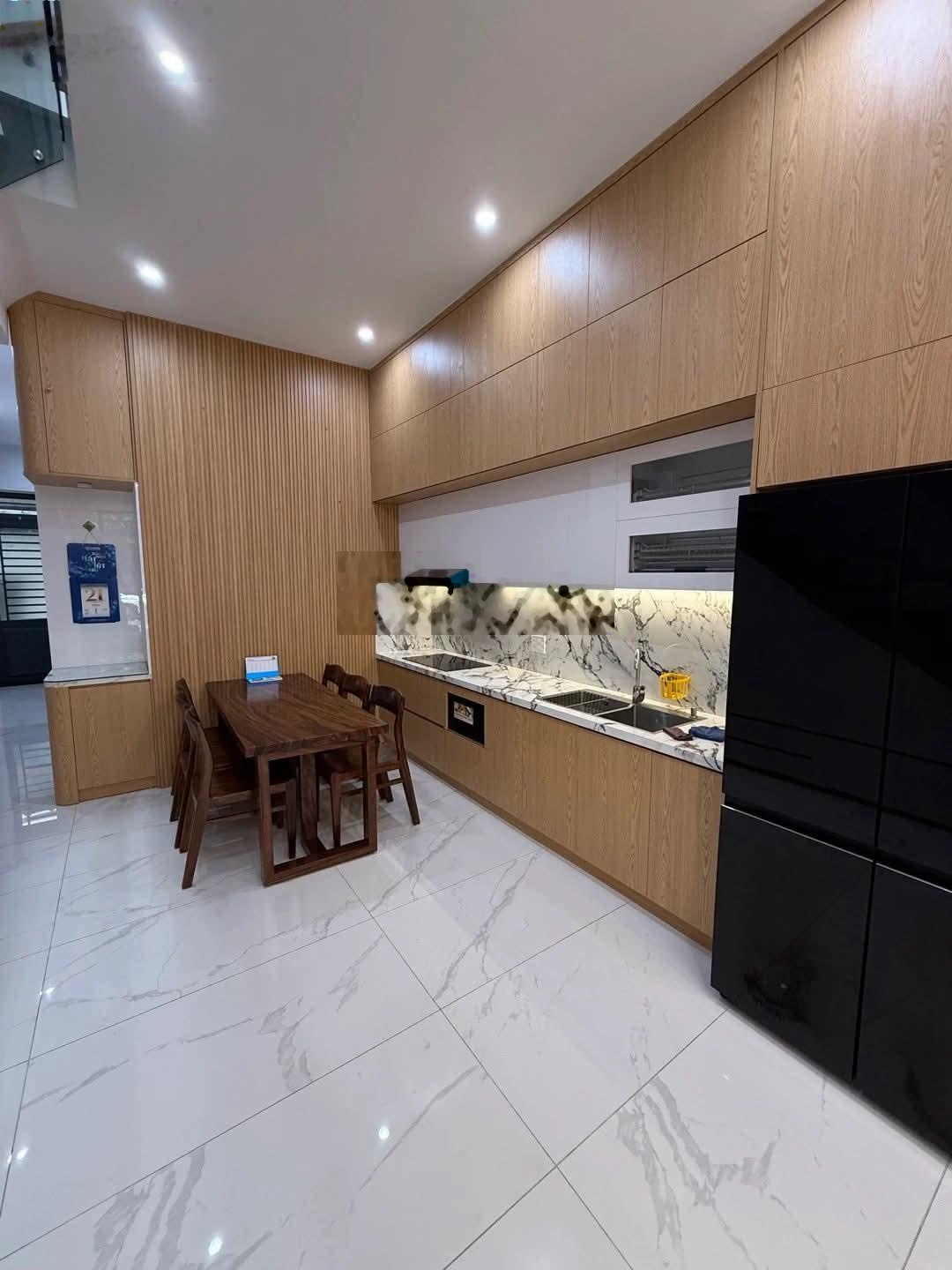 Chủ ngộp bán gấp! Nhà Lái Thiêu, Thuận An 80m2, hẻm xe hơi 5m, chỉ 1,15 tỷ cách KCN VSIP1 200m, SHR