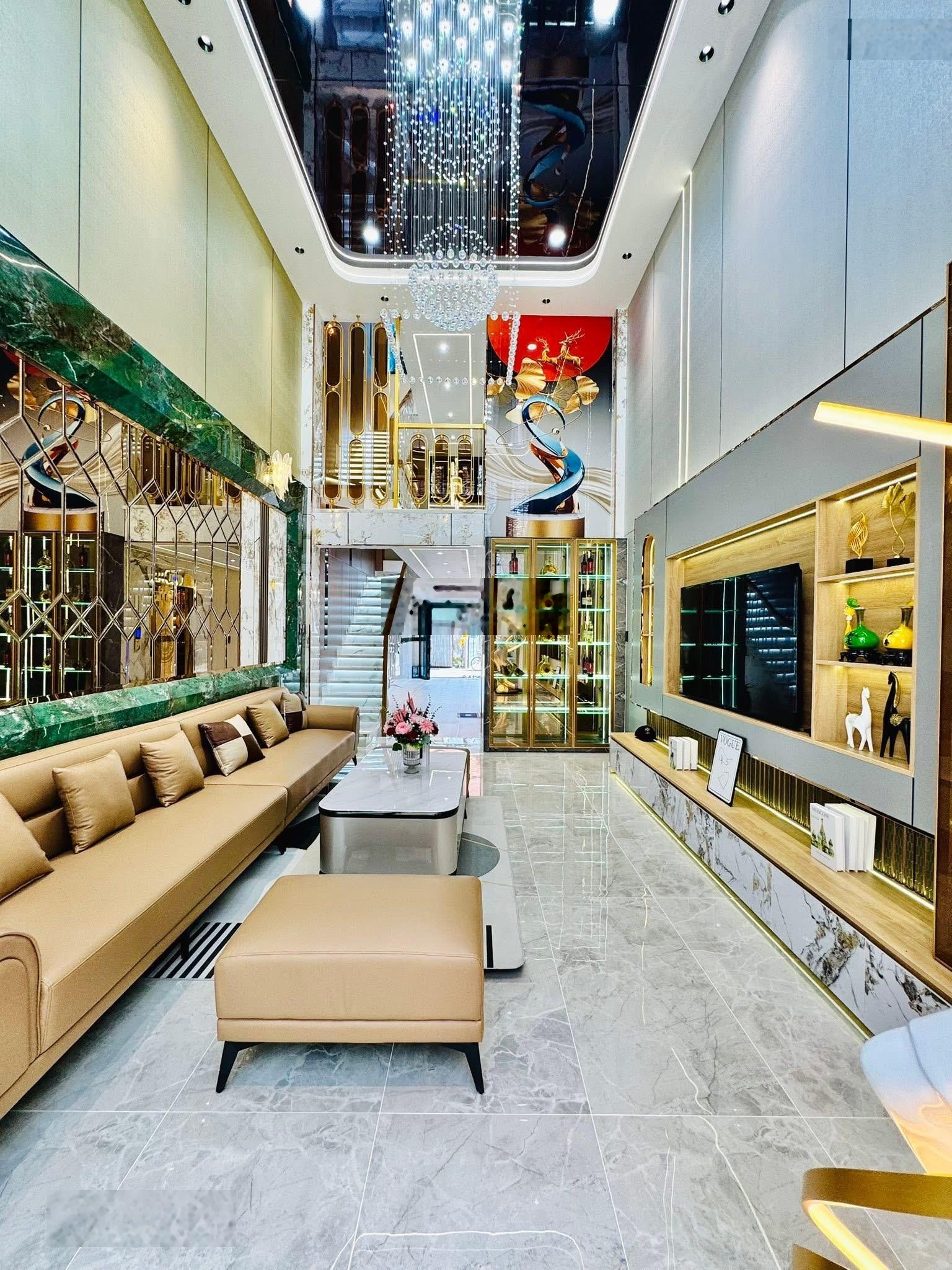 Sang tên công chứng liền nhà Thạch Thị Thanh-Q1. Giá 5Tỷ4/88m2 gần công viên Lê Văn Tám, thuê 28tr