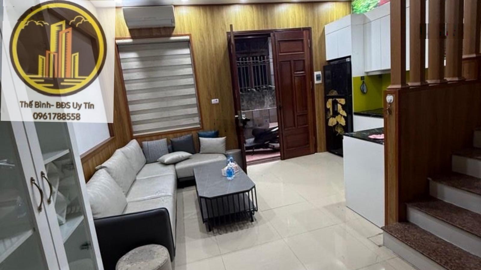 Nhà đẹp, ở luôn, đón tết, Hồ Tùng Mậu - Cầu Giấy, 6 tầng, 33m2, hơn 8 tỷ