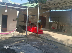 Bán gấp 2 căn nhà cấp 4 trên đất 600 m .cách ql1a 200m vị ị trí đẹp tiềm năng tăng giá