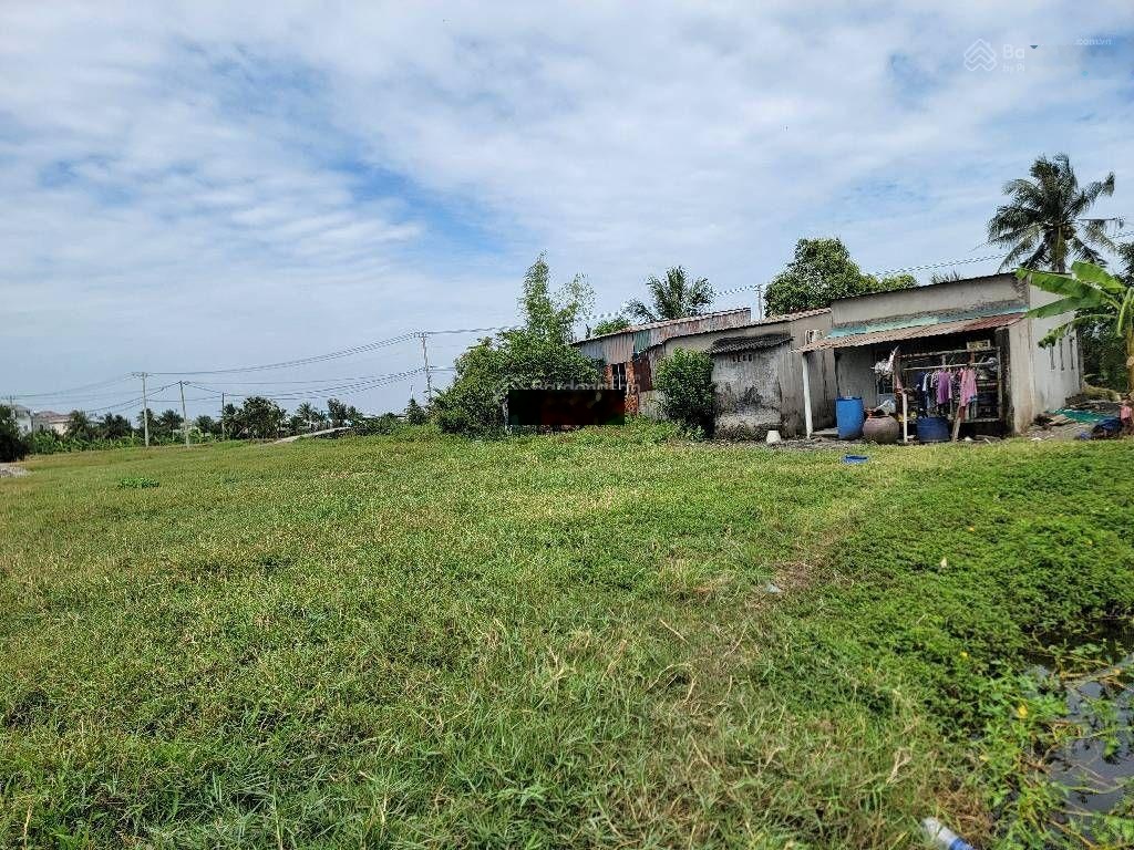 Bán đất MT Kênh 11 trồng cây lâu năm Xã Tân Nhựt, TPHCM, giá 10 tỷ