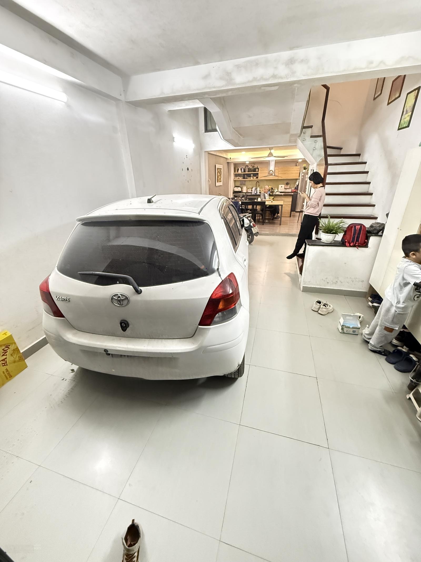 Siêu phẩm Định Công nhà đẹp như tranh vẽ ngõ thông ôtô vào nhà, khu dân trí cao ở sướng liền kề KĐT