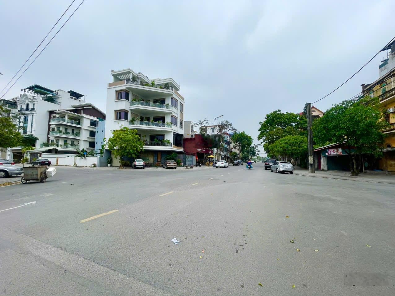 Hiếm, 3 ô tô tránh, vỉa hè, kd, phố thanh am, thượng thanh, việt hưng, dt 138 m, mt 8 m, giá 24 tỷ9