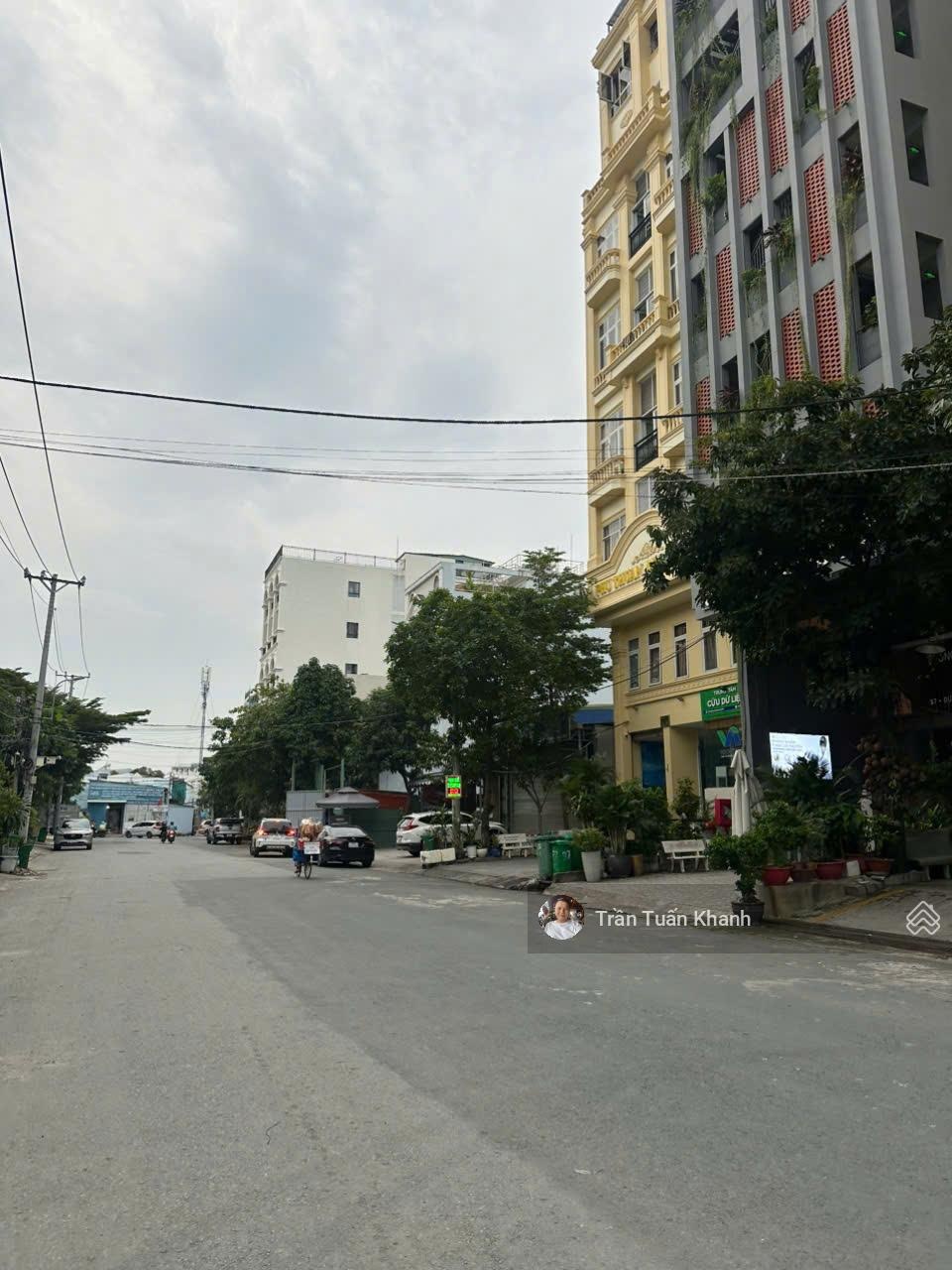 Bán Toà nhà MT Cao Thị Chính, Phường Phú Thuận, Quận 7, DT: 8 x 24m, H, 8 Tầng, TN 300tr/th-45 tỷ