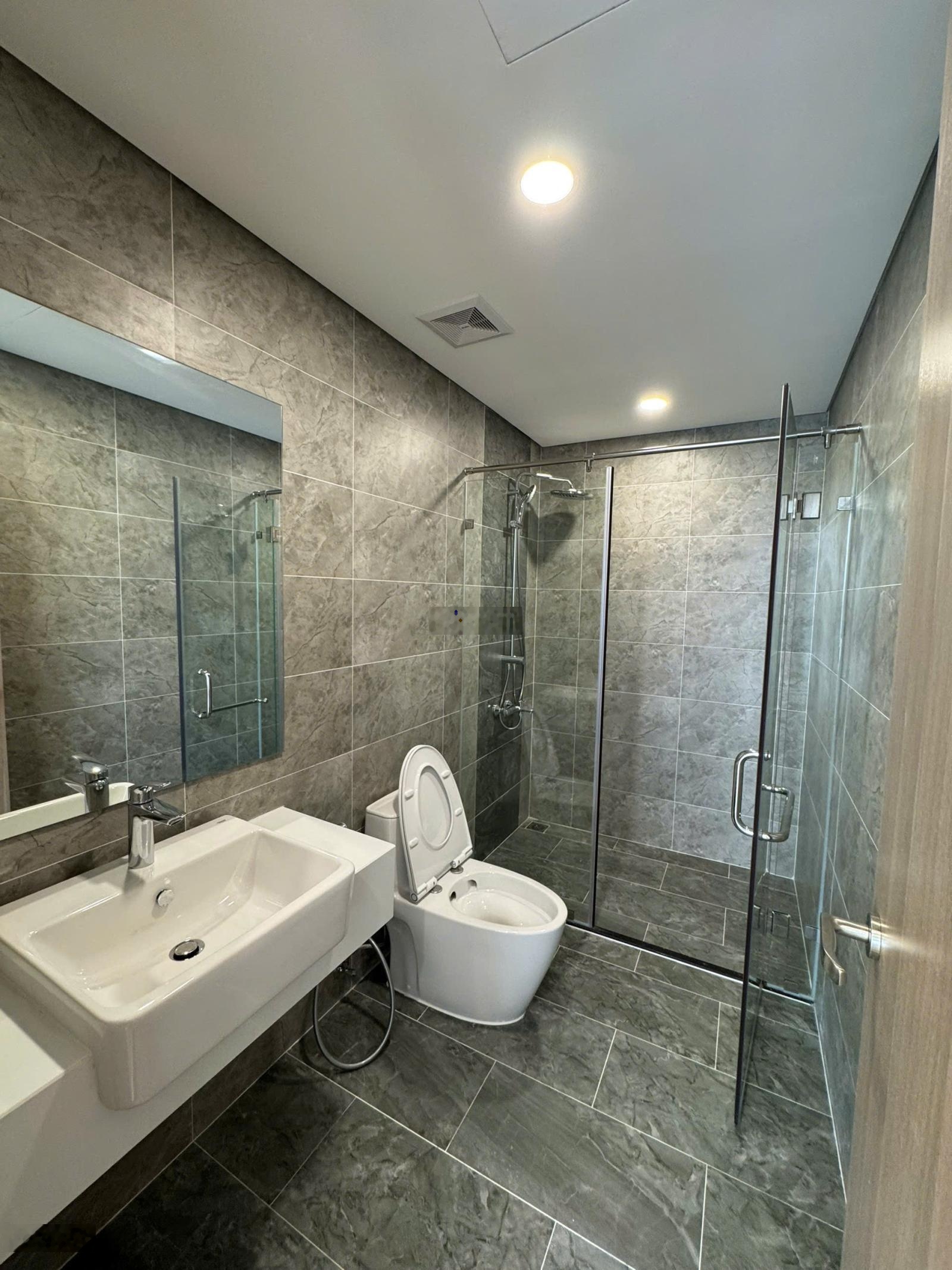 Cho thuê căn hộ cao cấp 2PN+(2Wc) căn góc cơ bản có bếp tại The Canopy giá chỉ từ 111tr/th