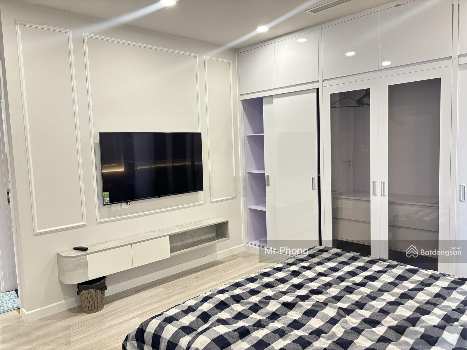 Siêu rẻ! Cho thuê căn hộ FLC 265 Cầu Giấy 2 phòng ngủ full đồ giá chỉ 16.5 triệu/ tháng