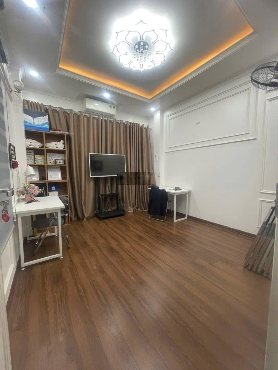 Hoa Hậu Định Công!!!Ô tô tránh, kinh doanh, 35m2x4 tầng-Nhỉnh 11 Tỷ.