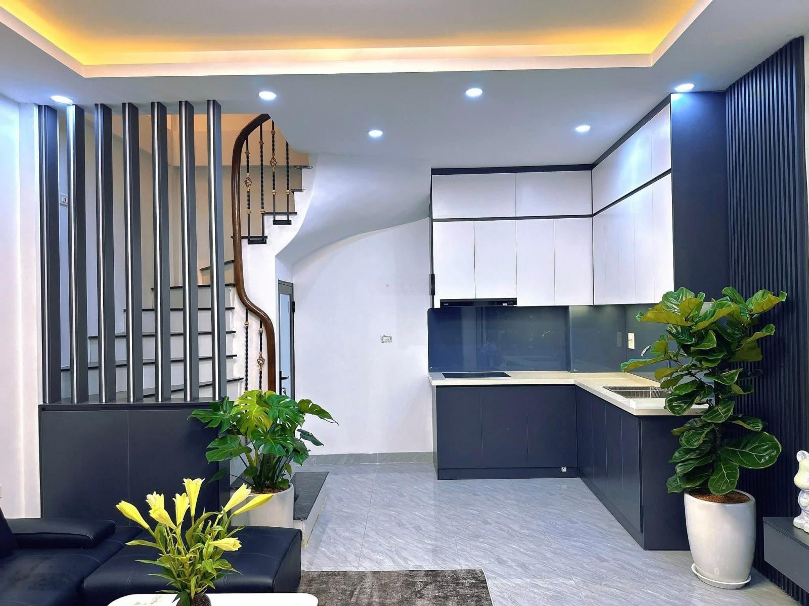 Đẹp đỉnh! 10,5 tỷ, 33m2, 5T, Thanh Xuân, nhà mới ở ngay full nội thất, gần ô tô, MT rộng, tiện ích