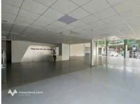Cho thuê kho, showroom góc 2 mặt tiền Đường 30/4 và Nguyễn Văn Linh, Ninh Kiều, TP Cần Thơ 390 tr