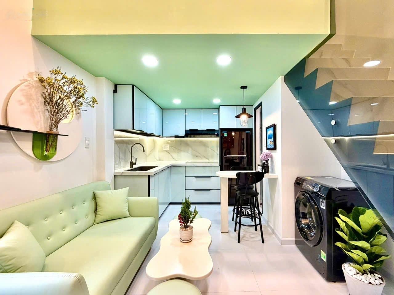 Bán Nhà Bạch Đằng, Xô Viết Nghệ Tĩnh, P24, 22m2 3 Tầng, 3.9 tỉ tl LH 0705692222