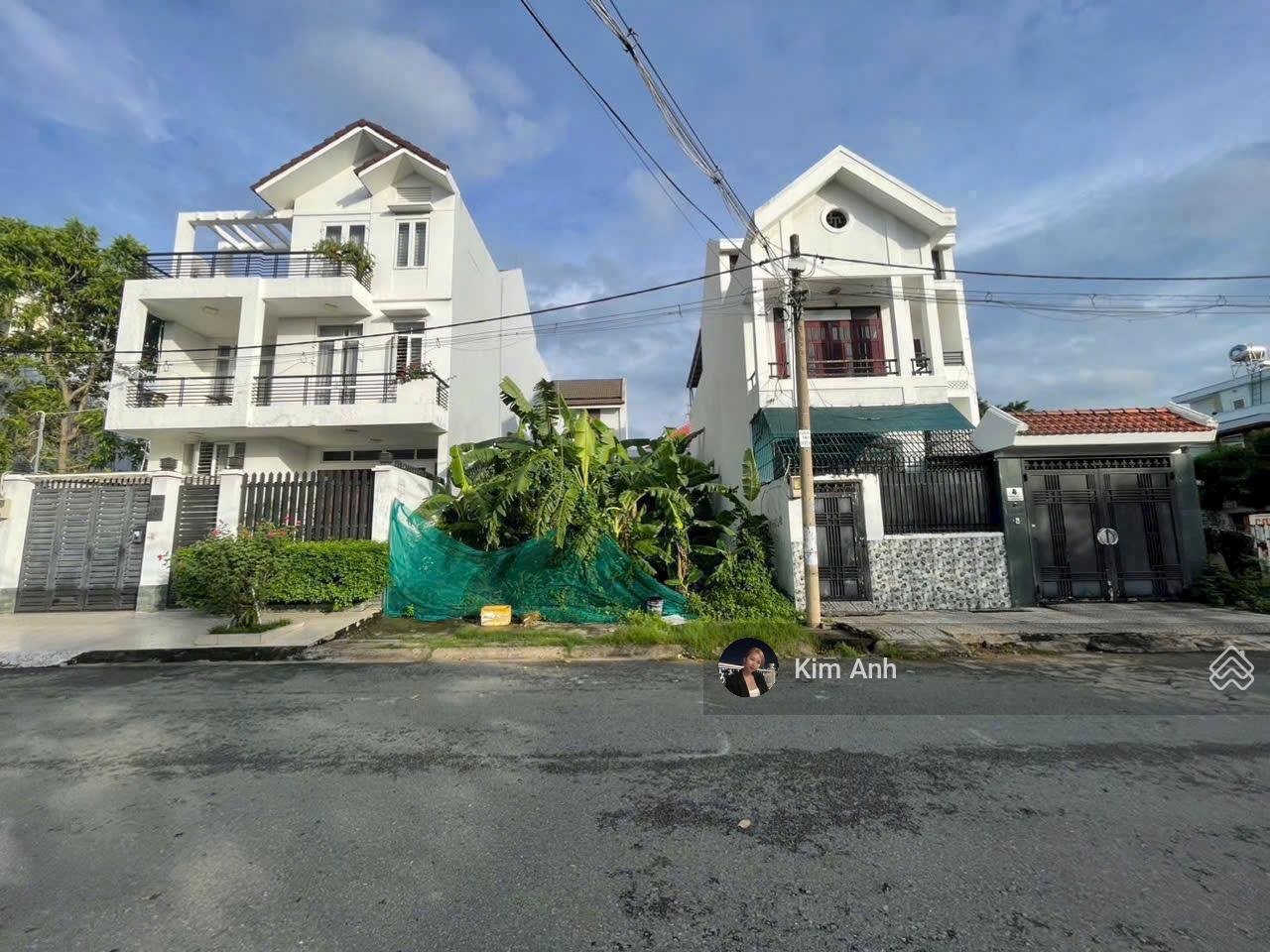 Bán đất biệt thự sau lưng giagmall phạm văn đồng, hướng đông nam , bề ngang 11m.