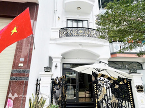 Bán nhà full đồ trung tâm Cát Bà giá rẻ vị trí đẹp. LH 0357864399