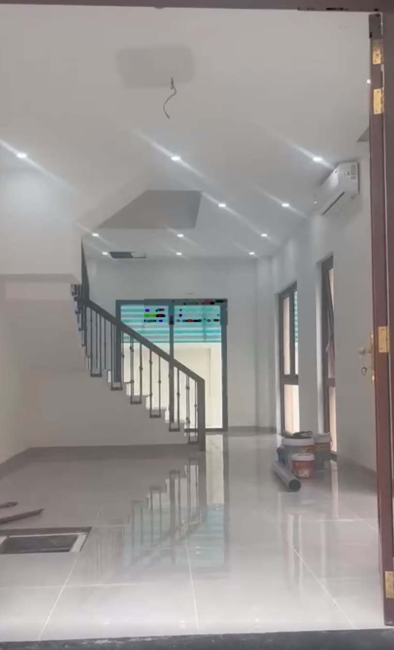 CC bán LK xẻ khe 74m2, 5 tầng, HT 3 tầng, Hải âu 8, OCP 2 ngay khu chung cư và đường chính!