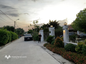 Cho thuê nhà vườn rộng 700m, full nội thất hiện đại