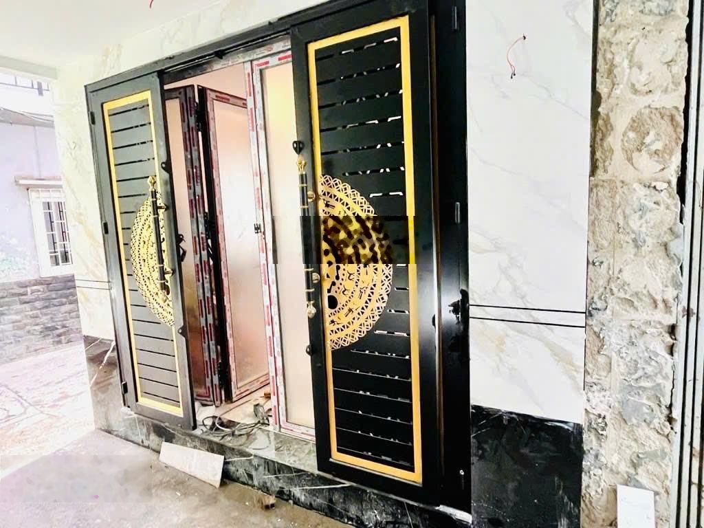 Bán Nhà Hẻm 2.5m, Nguyễn Tri Phương, P.9, Quận 10, 5.28Tỷ, 26.7m2(2.9x4.07x9.62), 3Tầng