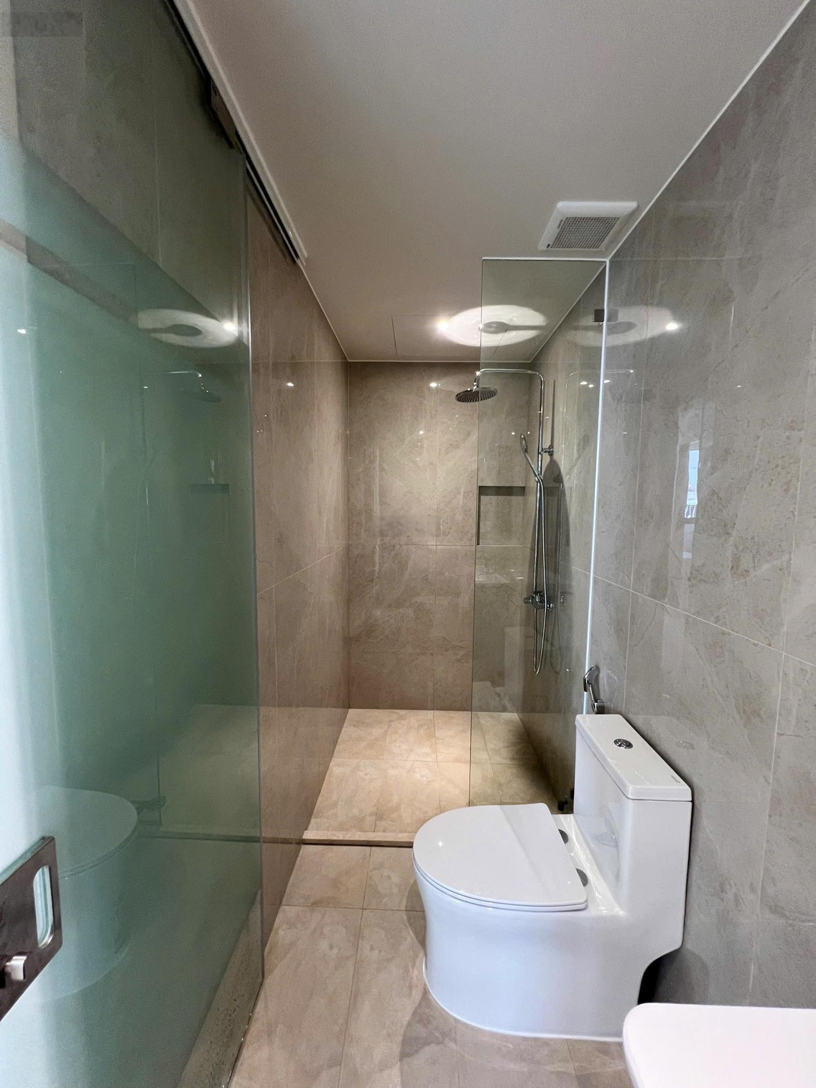 Bán tòa nhà căn hộ dịch vụ Quận 7 | DTKV 544.2m2 | 69 phòng | doanh thu ~600tr/th | giá 138 tỷ