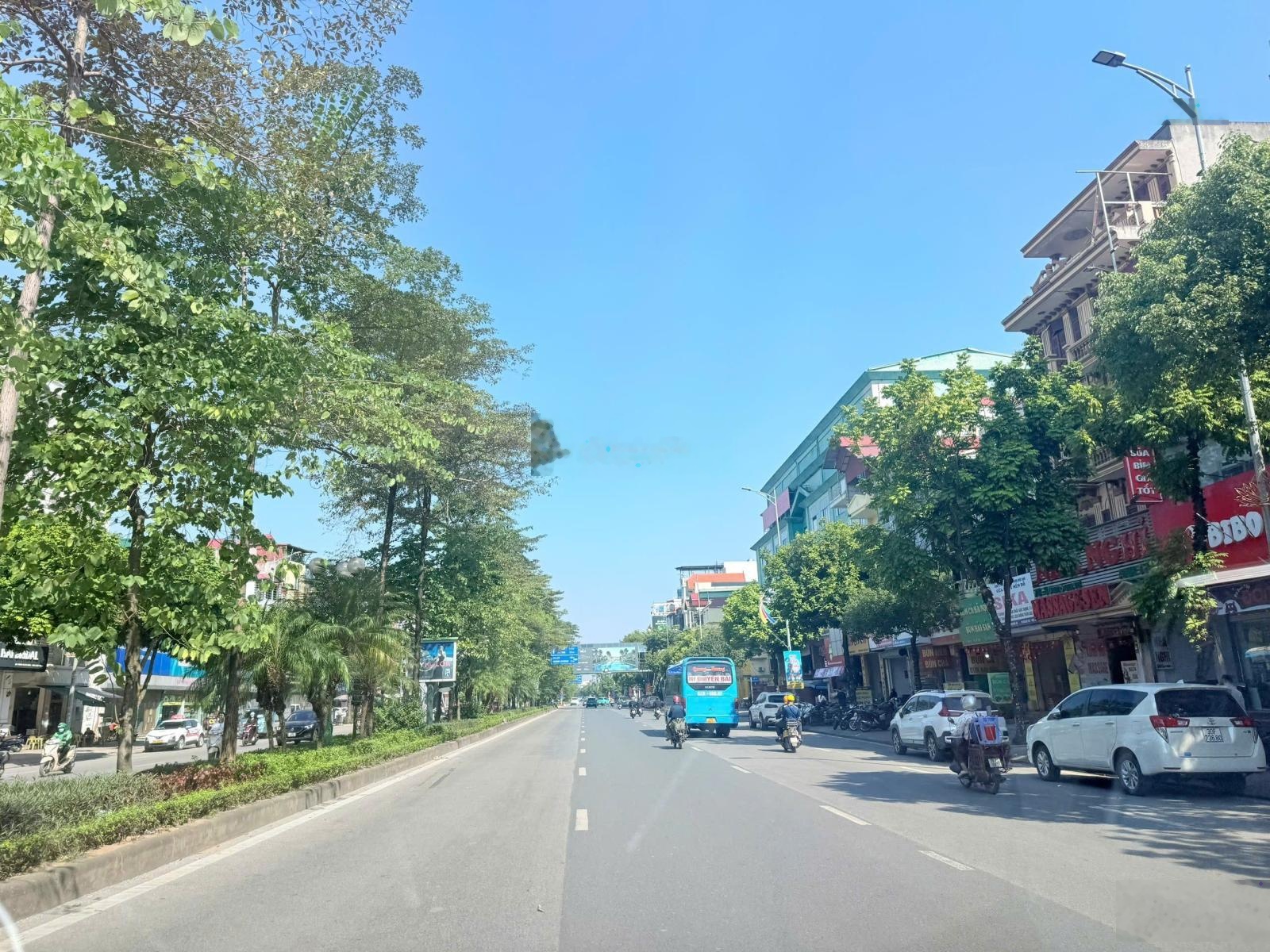 Nhà 383m2 giá 85 tỷ mặt phố ngô gia tự long biên - đường 30m2 vỉa hè 5m kinh doanh bất chấp