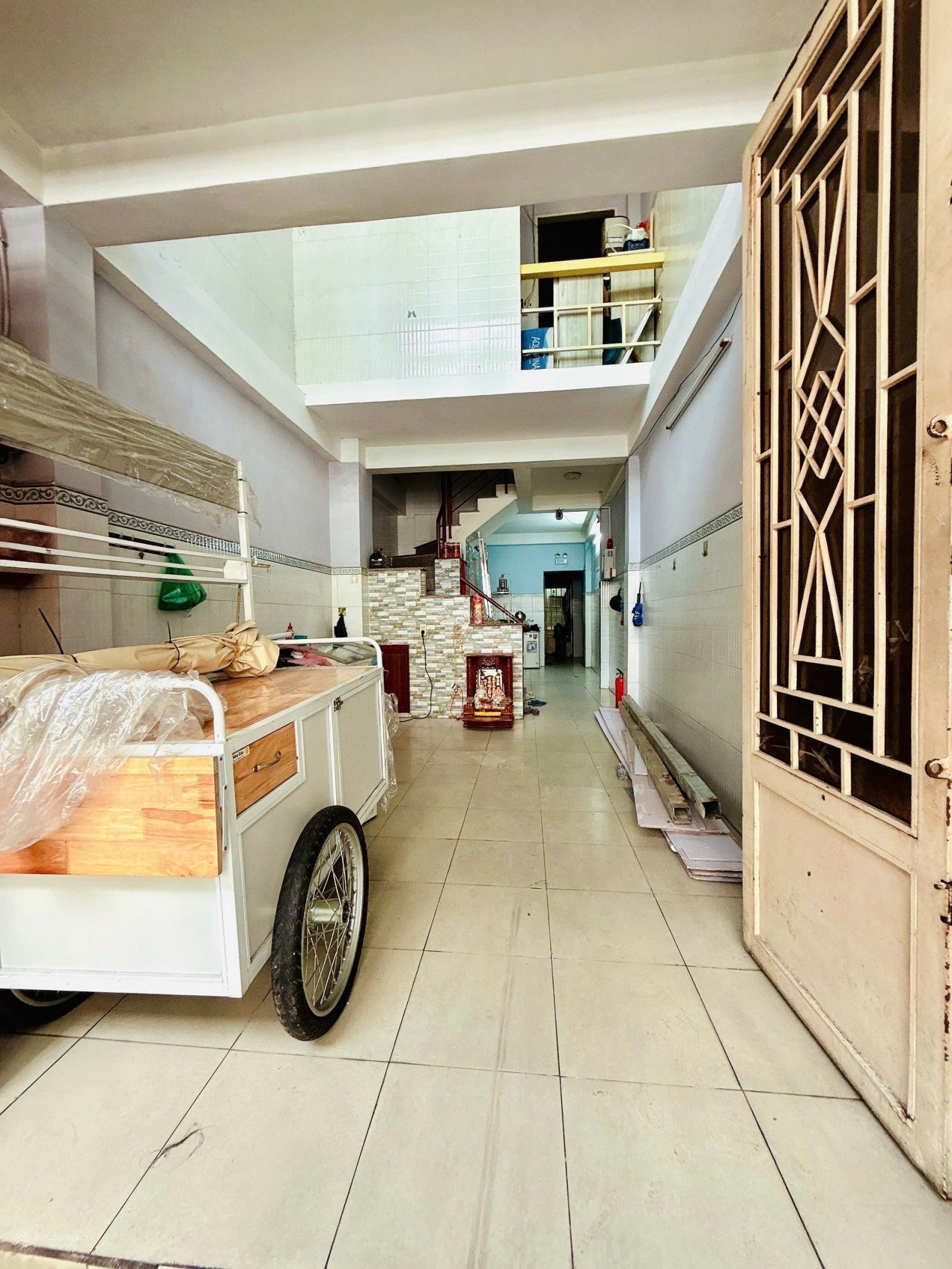 Cần bán căn hộ dịch vụ, thu nhập 40tr/th, 84m2, 5 tầng, Dương Bá Trạc, Q8