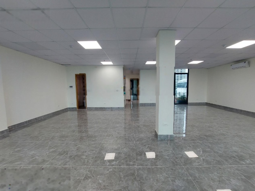 Cho thuê văn phòng tại Khuất Duy Tiến, Thanh Xuân, DT 100m2, thông sàn, giá rẻ chỉ hơn 17tr