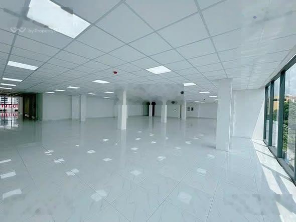 Cho thuê văn phòng đường lê văn sỹ, dt 250m²