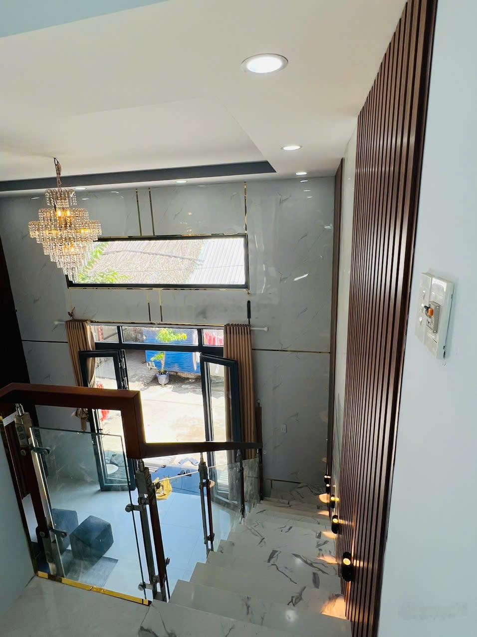 Hailongreal: Nhà Bán 1,8 tỷ, DT: 5x10m, 1 Lững, 2PN, Nguyễn Bình, Đường 6m, Cạnh Ubnd Huyện Củ